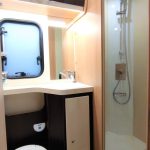 Autocaravana McLouis Glamys 220 - Baño